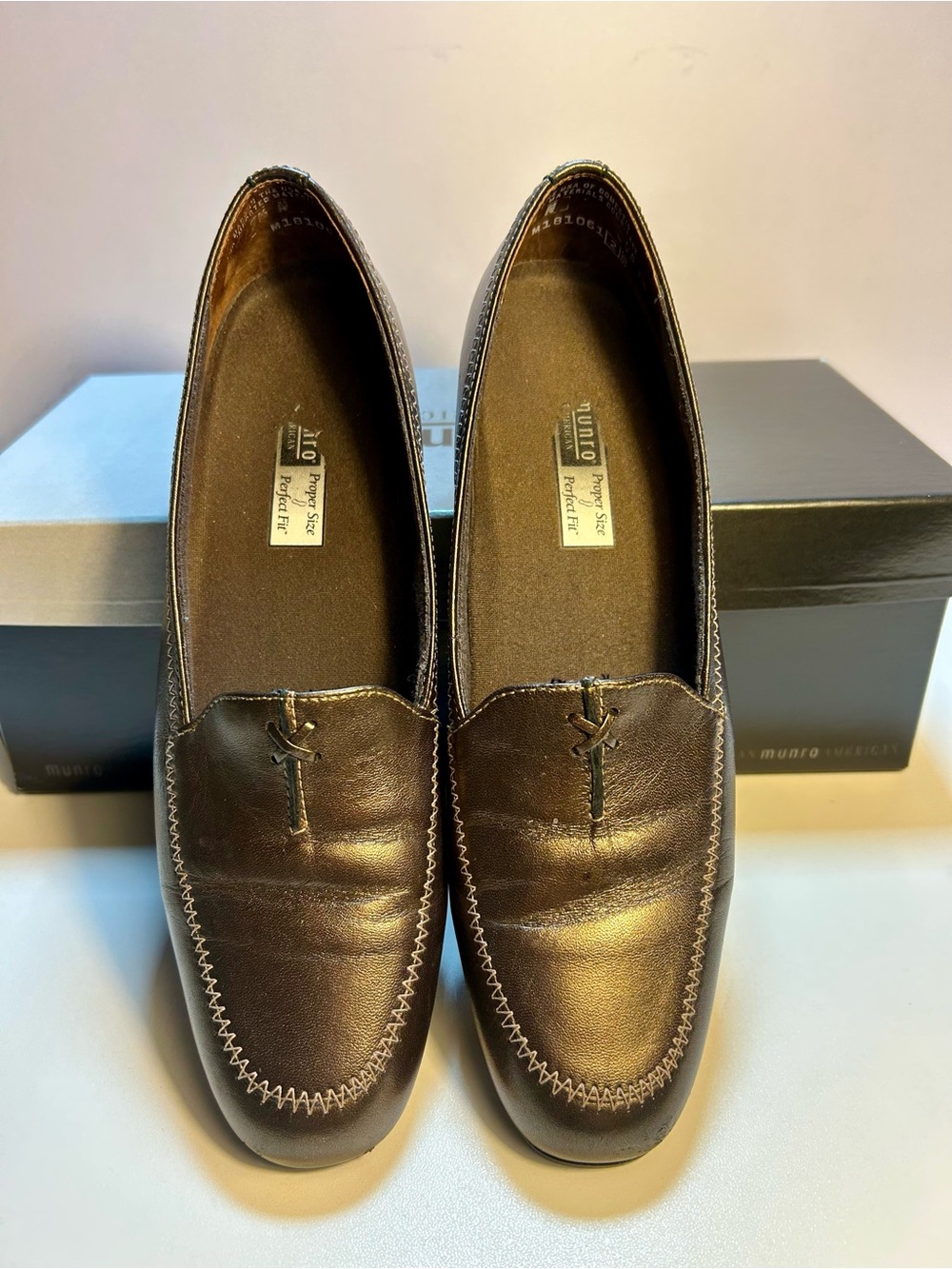 Munro American Bronze/Brown Leather Slip-On Loafers, Women's 7.5 N